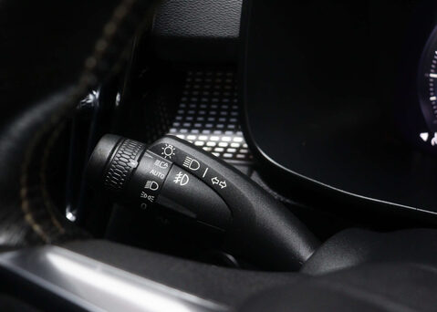 Volvo XC40 1.5 XC40 R-Design T3 Auto 5dr 35