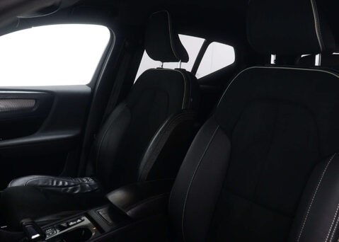 Volvo XC40 1.5 XC40 R-Design T3 Auto 5dr 44