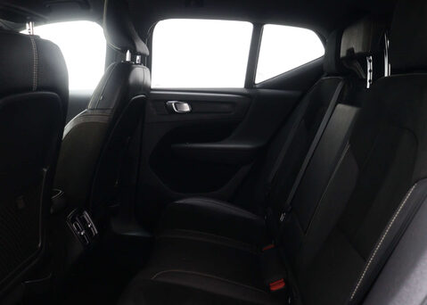 Volvo XC40 1.5 XC40 R-Design T3 Auto 5dr 46