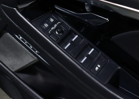 Land Rover Range Rover Evoque 1.5 Range Rover Evoque Dynamic HSE PHEV Auto 4WD 5dr 45