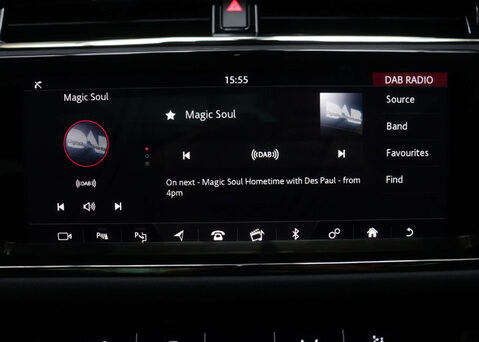 Land Rover Range Rover Evoque 2.0 Range Rover Evoque R-Dynamic SE Auto 4WD 5dr 22