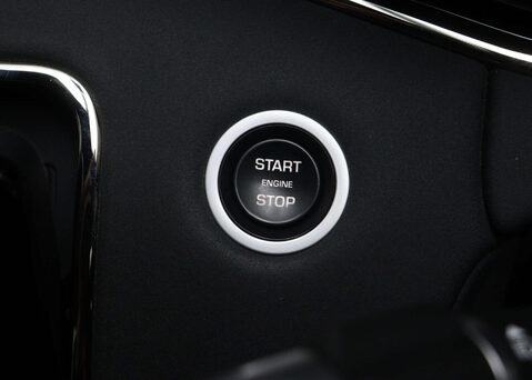 Land Rover Range Rover Evoque 2.0 Range Rover Evoque R-Dynamic SE Auto 4WD 5dr 35