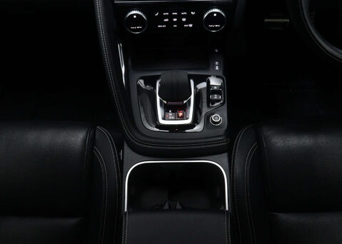 Jaguar E-Pace 2.0 E-Pace R-Dynamic S MHEV AWD Auto 4WD 5dr 20