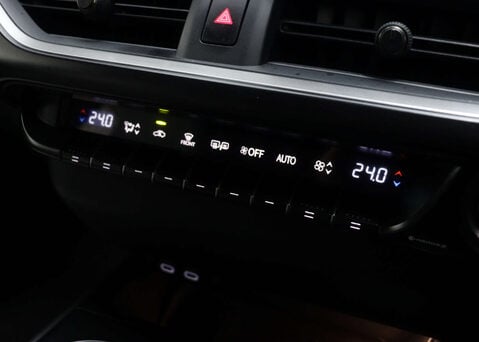 Lexus Ux 2.0 UX 250H F Sport Design 4x2 CVT 5dr 28