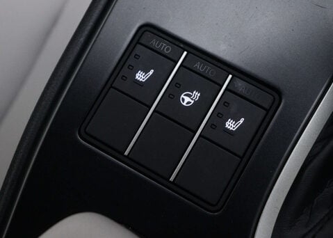 Lexus Ux 2.0 UX 250H F Sport Design 4x2 CVT 5dr 30