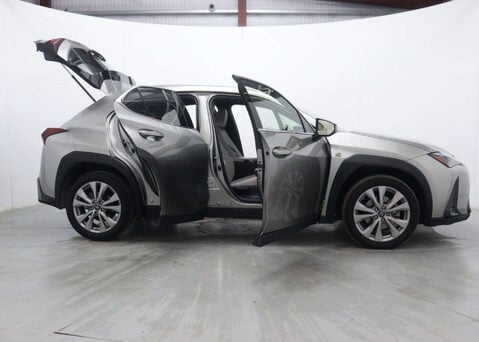 Lexus Ux 2.0 UX 250H F Sport Design 4x2 CVT 5dr 62