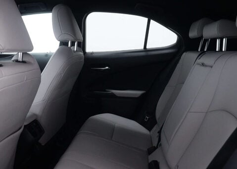 Lexus Ux 2.0 UX 250H F Sport Design 4x2 CVT 5dr 50