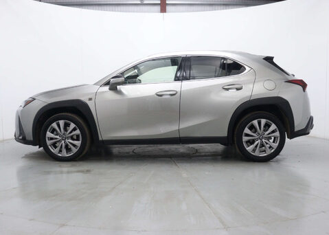 Lexus Ux 2.0 UX 250H F Sport Design 4x2 CVT 5dr 8