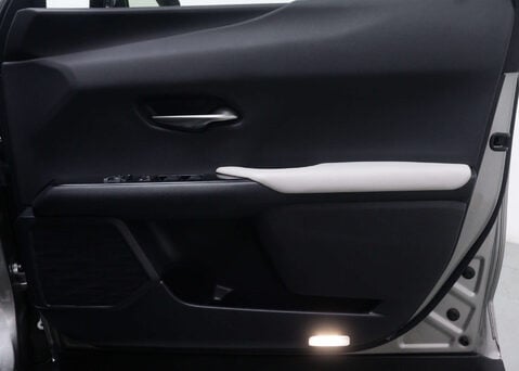 Lexus Ux 2.0 UX 250H F Sport Design 4x2 CVT 5dr 45