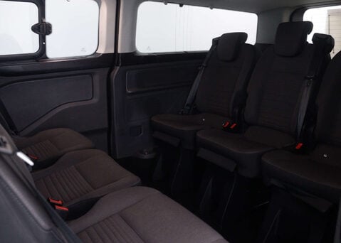 Ford Tourneo Custom 2.0 Tourneo Custom 320 Titanium EcoBlue Auto L2 4dr 38