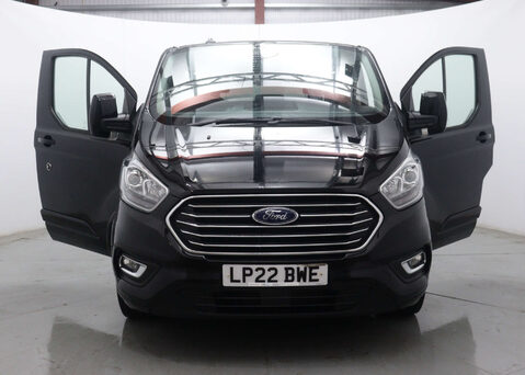 Ford Tourneo Custom 2.0 Tourneo Custom 320 Titanium EcoBlue Auto L2 4dr 45