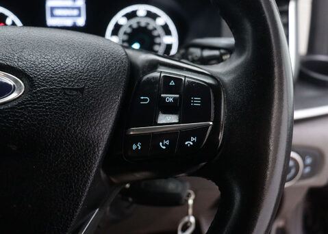 Ford Tourneo Custom 2.0 Tourneo Custom 320 Titanium EcoBlue Auto L2 4dr 24