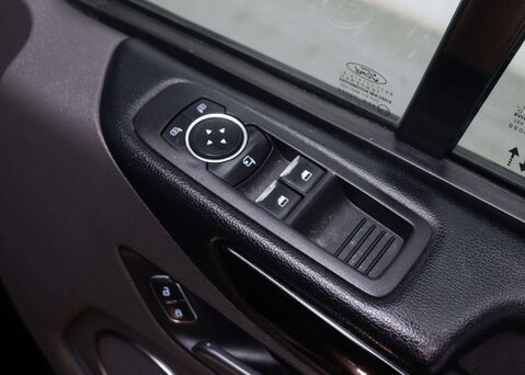 Ford Tourneo Custom 2.0 Tourneo Custom 320 Titanium EcoBlue Auto L2 4dr 28