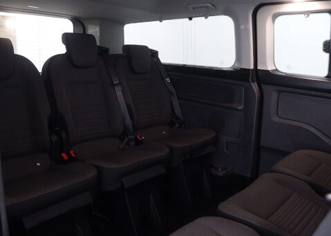 Ford Tourneo Custom 2.0 Tourneo Custom 320 Titanium EcoBlue Auto L2 4dr 40