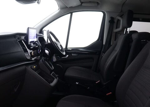 Ford Tourneo Custom 2.0 Tourneo Custom 320 Titanium EcoBlue Auto L2 4dr 35