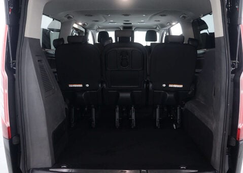 Ford Tourneo Custom 2.0 Tourneo Custom 320 Titanium EcoBlue Auto L2 4dr 42