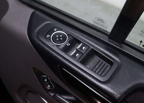 Ford Tourneo Custom 2.0 Tourneo Custom 320 Titanium EcoBlue Auto L2 4dr 28