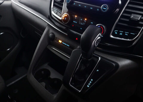 Ford Tourneo Custom 2.0 Tourneo Custom 320 Titanium EcoBlue Auto L2 4dr 22