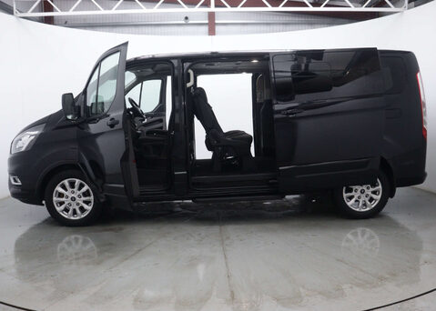 Ford Tourneo Custom 2.0 Tourneo Custom 320 Titanium EcoBlue Auto L2 4dr 47