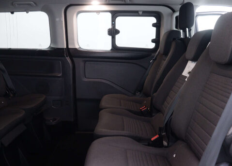 Ford Tourneo Custom 2.0 Tourneo Custom 320 Titanium EcoBlue Auto L2 4dr 41