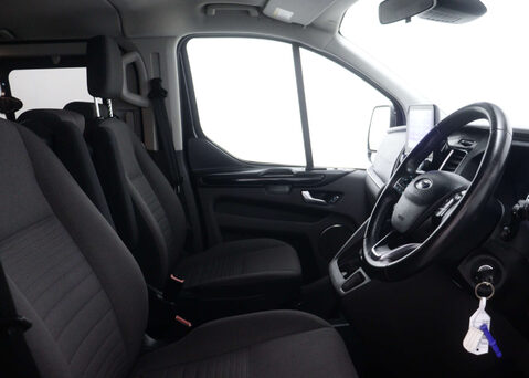 Ford Tourneo Custom 2.0 Tourneo Custom 320 Titanium EcoBlue Auto L2 4dr 31