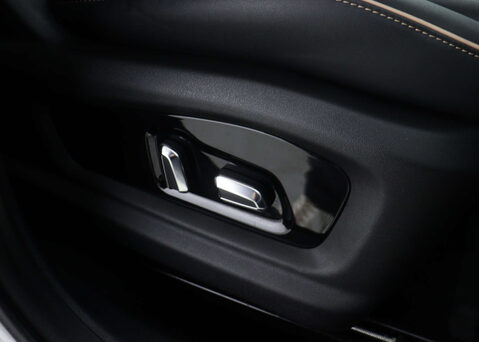 OMODA 5 1.6 5 Noble Auto 5dr 38