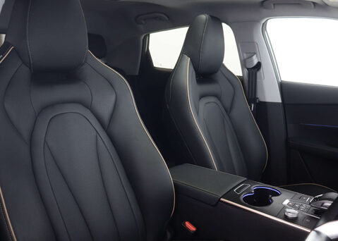 OMODA 5 1.6 5 Noble Auto 5dr 41