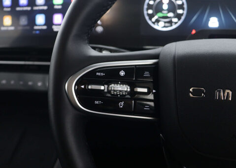 OMODA 5 1.6 5 Noble Auto 5dr 32