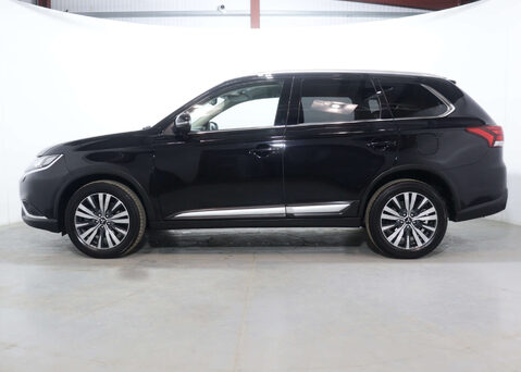 Mitsubishi Outlander 2.0 Outlander Exceed CVT 4WD 5dr 8