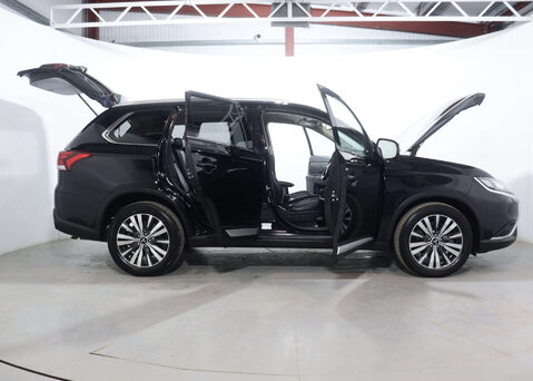 Mitsubishi Outlander 2.0 Outlander Exceed CVT 4WD 5dr 60