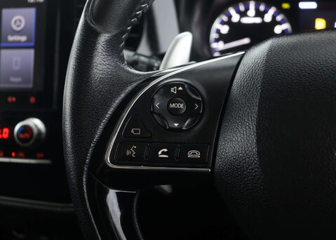 Mitsubishi Outlander 2.0 Outlander Exceed CVT 4WD 5dr 36