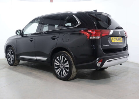 Mitsubishi Outlander 2.0 Outlander Exceed CVT 4WD 5dr 9