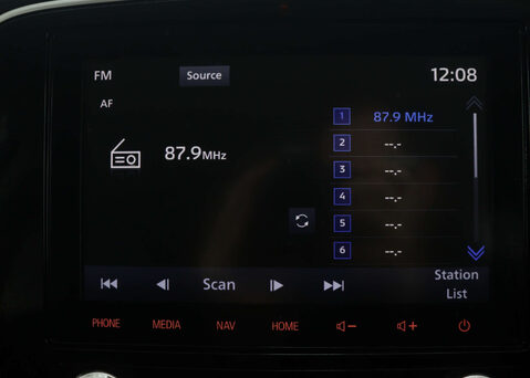 Mitsubishi Outlander 2.0 Outlander Exceed CVT 4WD 5dr 21