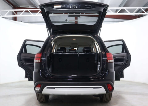 Mitsubishi Outlander 2.0 Outlander Exceed CVT 4WD 5dr 58