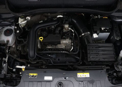 Volkswagen T-Cross 1.0 T-Cross SEL TSi Semi-Auto 5dr 47