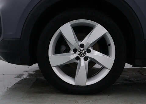 Volkswagen T-Cross 1.0 T-Cross SEL TSi Semi-Auto 5dr 15
