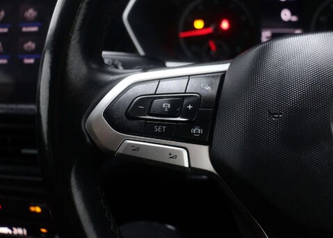 Volkswagen T-Cross 1.0 T-Cross SEL TSi Semi-Auto 5dr 30