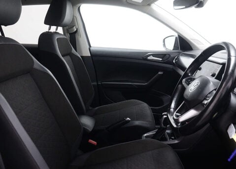 Volkswagen T-Cross 1.0 T-Cross SEL TSi Semi-Auto 5dr 37