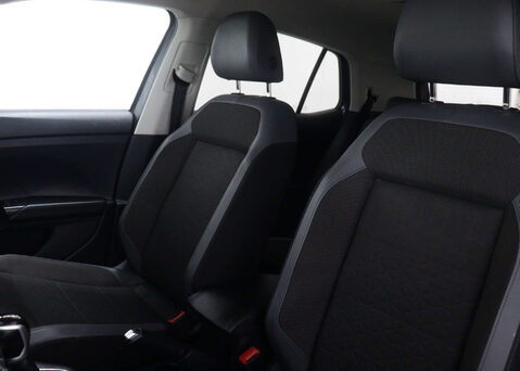 Volkswagen T-Cross 1.0 T-Cross SEL TSi Semi-Auto 5dr 42