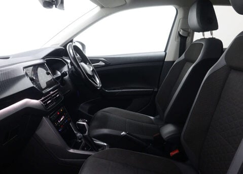 Volkswagen T-Cross 1.0 T-Cross SEL TSi Semi-Auto 5dr 41