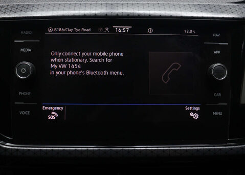 Volkswagen T-Cross 1.0 T-Cross SEL TSi Semi-Auto 5dr 23