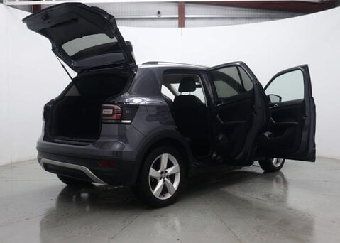 Volkswagen T-Cross 1.0 T-Cross SEL TSi Semi-Auto 5dr 54