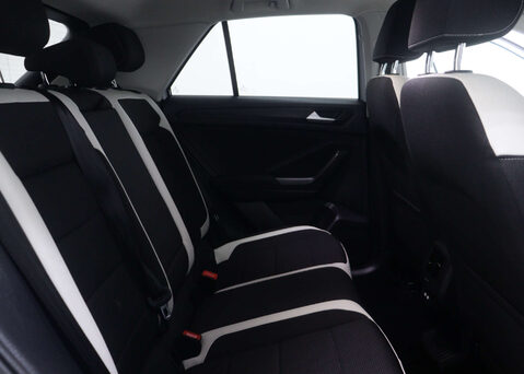 Volkswagen T-Roc 1.5 T-Roc SEL TSi Evo Semi-Auto 5dr 50