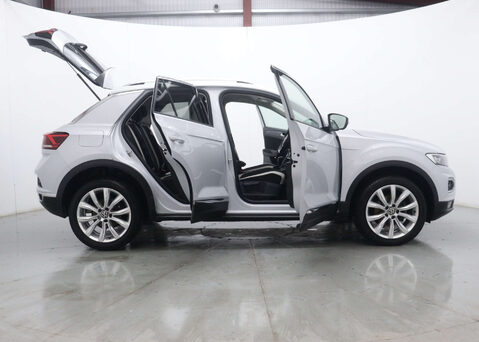Volkswagen T-Roc 1.5 T-Roc SEL TSi Evo Semi-Auto 5dr 61