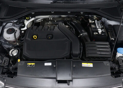 Volkswagen T-Roc 1.5 T-Roc SEL TSi Evo Semi-Auto 5dr 52