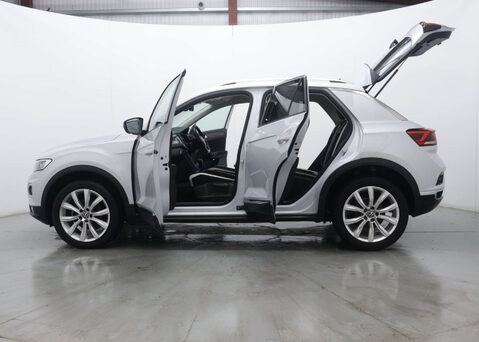 Volkswagen T-Roc 1.5 T-Roc SEL TSi Evo Semi-Auto 5dr 57