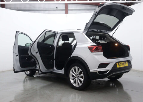 Volkswagen T-Roc 1.5 T-Roc SEL TSi Evo Semi-Auto 5dr 58