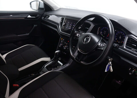 Volkswagen T-Roc 1.5 T-Roc SEL TSi Evo Semi-Auto 5dr 41