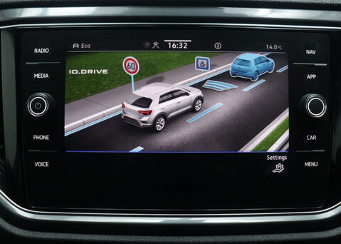 Volkswagen T-Roc 1.5 T-Roc SEL TSi Evo Semi-Auto 5dr 27