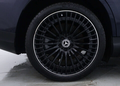 Mercedes-Benz EQC EQC 400 AMG Line Premium plus 4Matic 4WD 5dr 13